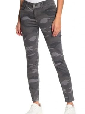 Democracy Ab Solution Camouflage Pants Size 14